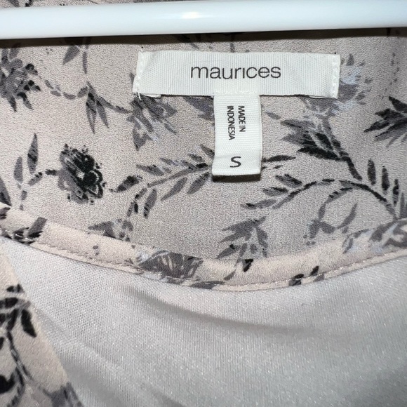 Dress - Picture 3 of 3